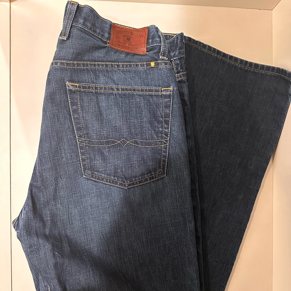 Lucky brand men’s relaxed straight jean 34 x 32